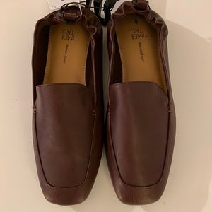 #63 Women’s Time and Tru Wine Memory Foam Scrunch Loafer - Size 6 - NWT